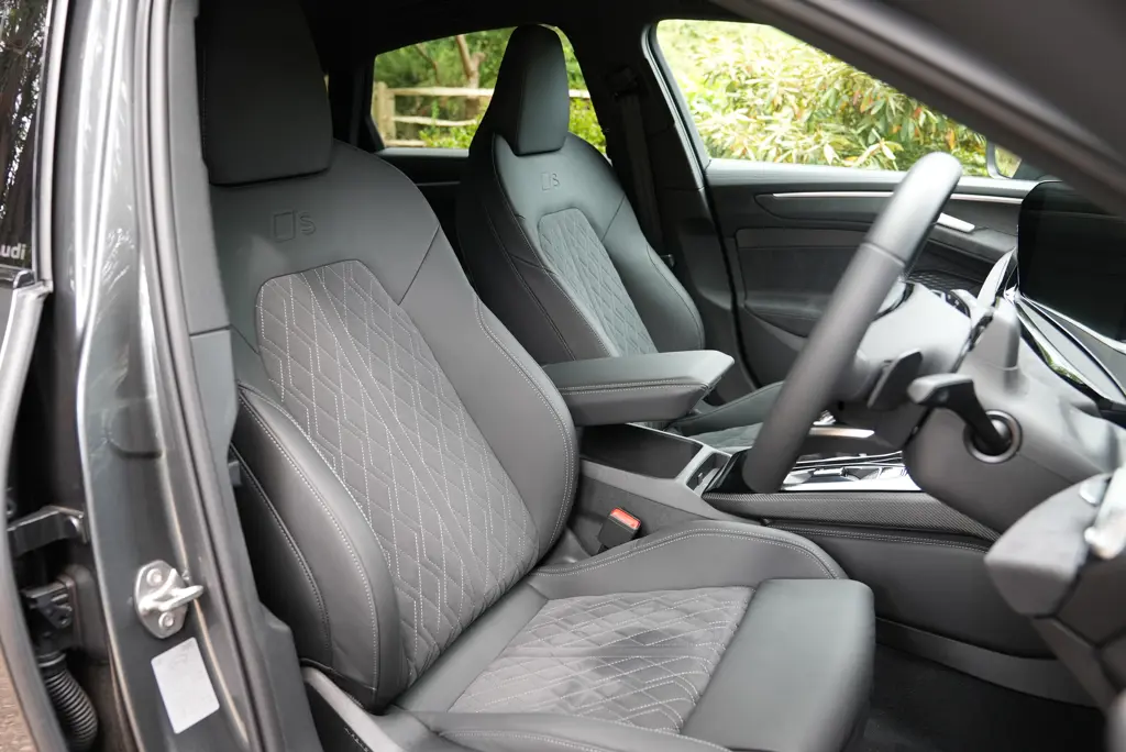 Audi A6 2.0 TDI Quattro 204 S line 4dr S Tronic