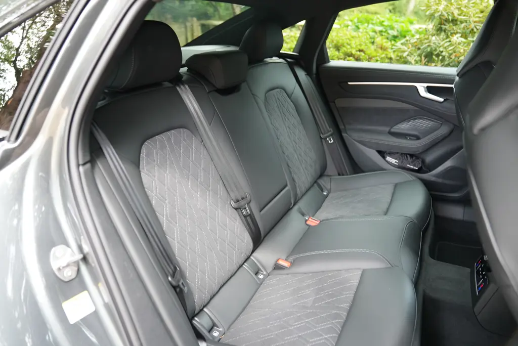 Audi A6 2.0 TDI Quattro 204 S line 4dr S Tronic
