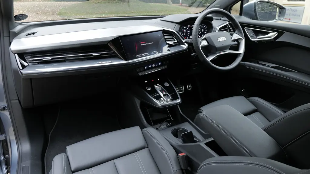 Audi Q4 150kW 40 63kWh S Line 5dr Auto Leather/Tech Pack