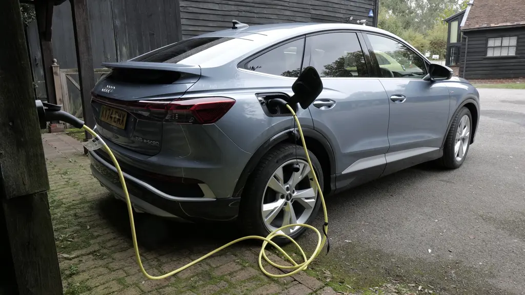 Audi Q4 150kW 40 63kWh S Line 5dr Auto Leather/Tech Pack