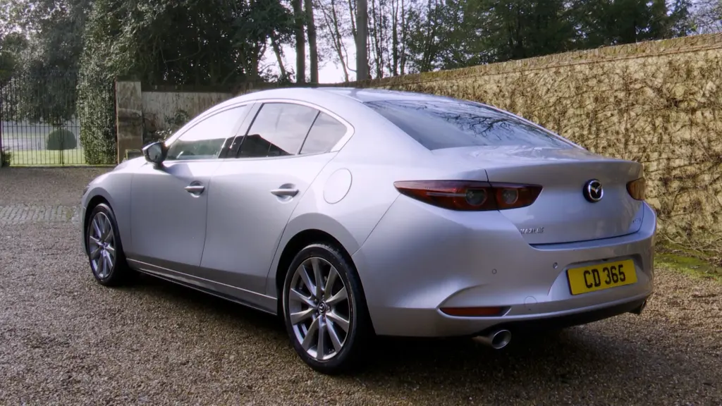 Mazda 3 2.0 e-Skyactiv X MHEV 186 Exclusive-Line 4dr