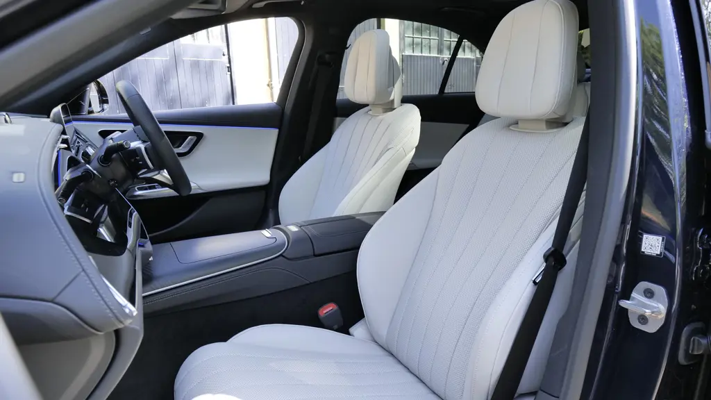 Mercedes-Benz E Class E300e Urban Edition 4dr 9G-Tronic