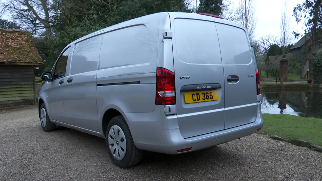 Mercedes-Benz Vito L2 Diesel RWD 114Cdi PRO Van